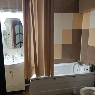 Location d’un appartement 3 pièces économique, 74 m², Tomis Nord, Constanța, Roumanie